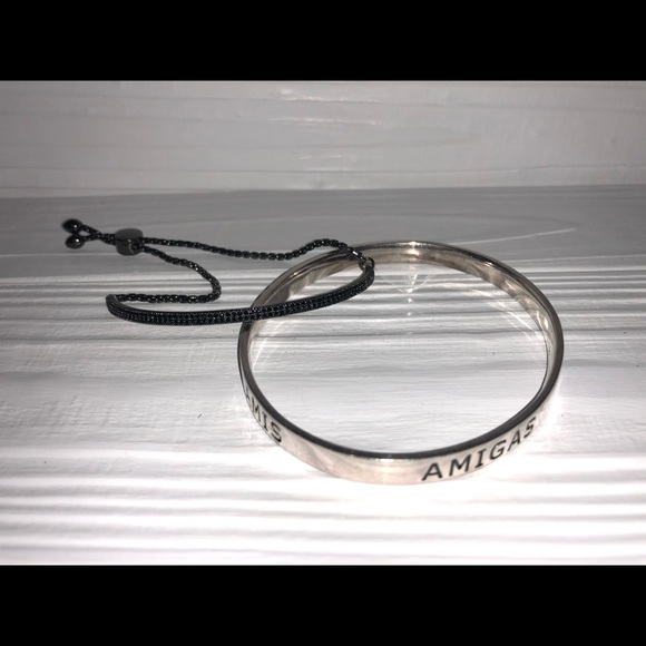 Bracelet bundle - Picture 2 of 3